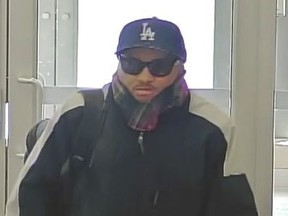 Investigators need help identifying a man dubbed the "LA Bandit" who is wanted for five bank heists in Toronto, Durham Region and London. (Toronto Police Handout)
