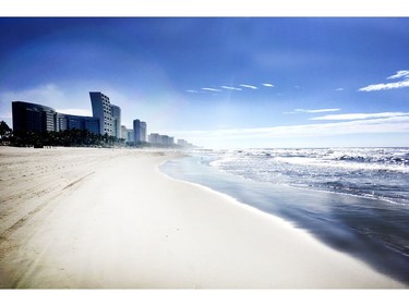 The white sandy beaches along the Pacific Ocean in Acapulco. Veronica Henri/Toronto Sun/Postmedia Network