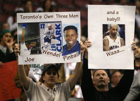 Toronto Raptor fans let Vince Carter of the New Jersey Nets know their feelings during his first appearance against the Toronto Raptors Friday April 15, 2005 at the Air Canada Centre since his trade. (Peter J. Thompson/Postmedia)