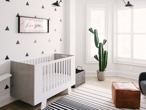 Minimilistic and monochromatic colour scheme – Harrison Fae design