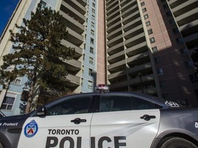 Police at the scene of Toronto's first murder of  2019 at 40 Gordonridge Place, near Midland Ave. and Danforth Rd. (Ernest Doroszuk, Toronto Sun)