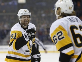 Pittsburgh Penguins' Phil Kessel faces his former team on Saturday night. (AP PHOTO)