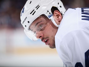 Auston Matthews of the Toronto Maple Leafs awaits a face-off against the Arizona Coyotes during the second period of the NHL game at Gila River Arena on Feb. 16, 2019 in Glendale, Ariz. (Christian Petersen/Getty Images)