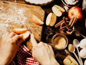 GGbaking with apples