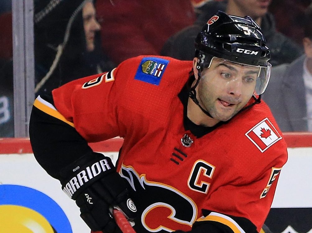 Calgary Flames Sign Derek Ryan & Austin Czarnik