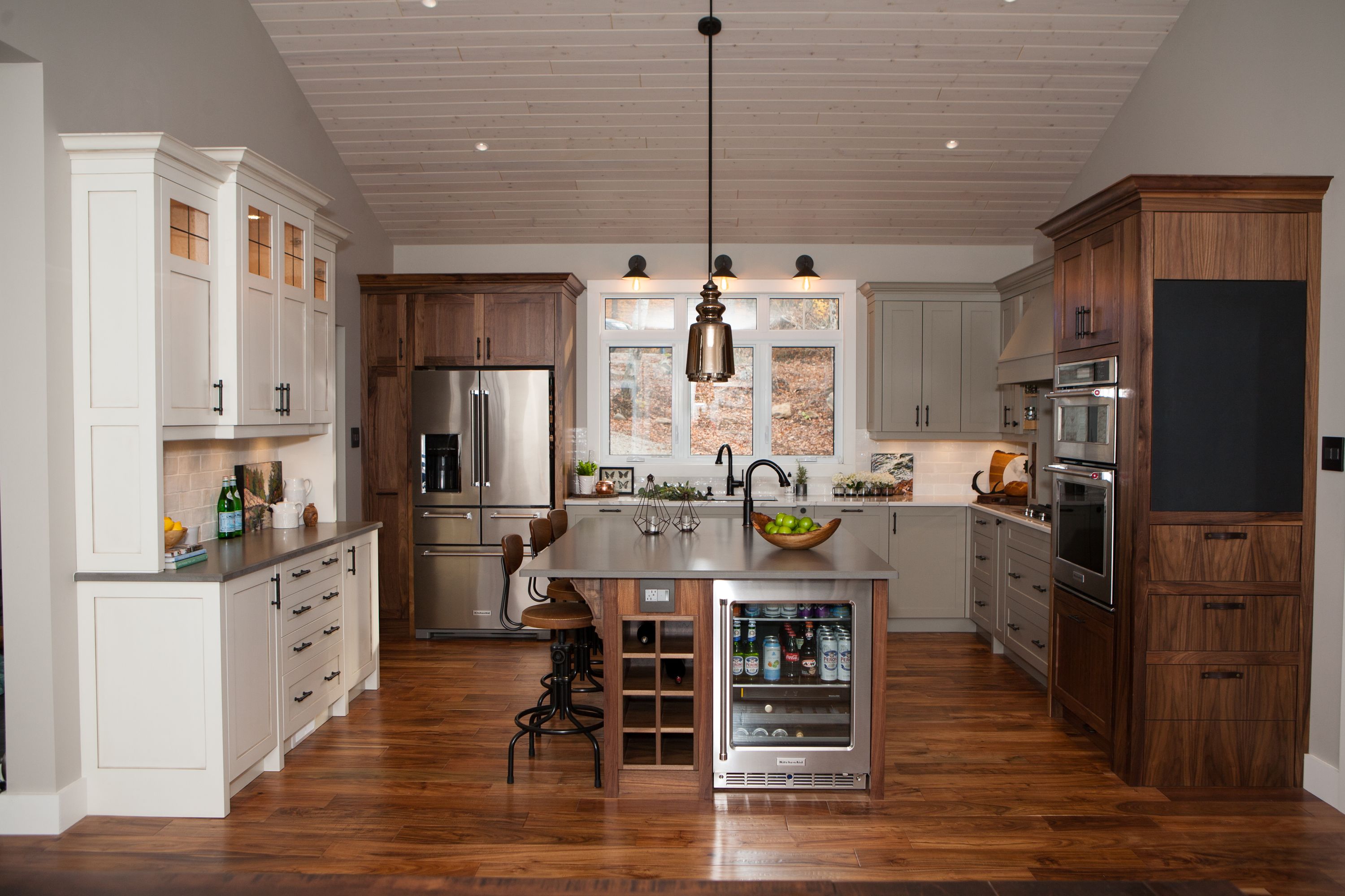 Tackling A Cottage Renovation Toronto Sun   Katinas Haliburton Lake Kitchen 