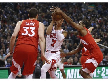 Toronto Raptors Kawhi Leonard SF (2) blocks Chicago Bulls Timothe Luwawu-Cabarrot SG (7) during the first quarter in Toronto, Ont. on Tuesday March 26, 2019. Jack Boland/Toronto Sun/Postmedia Network