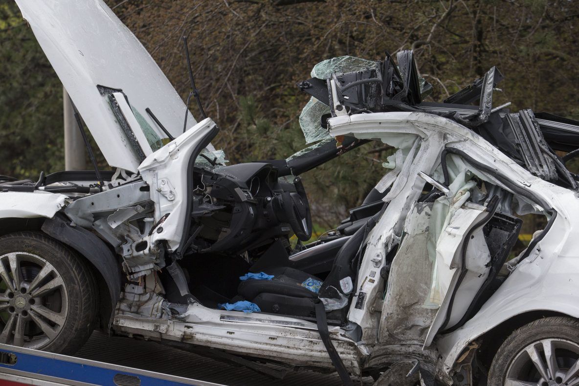 Driver, 16, dead after horrific crash in Scarborough | Toronto Sun