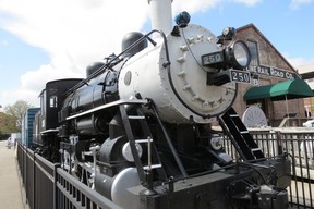 No. 250, a 1910 Atlantic Coast Line Railroad steam locomotive displayed outside the Wilmington Railroad Museum. (Ian Robertson)
