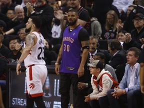 NBA Finals: Drake trolls Steph by wearing a Dell Curry Raptors jersey