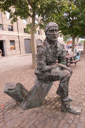 Statue next to Arnolfini Gallery on Narrow Quay, overlooking old portland docks of John Cabot — Giovanni Caboto — a Venetian explorer who sailed from Bristol Harbour in 1497 and “discovered North America” (Newfoundland). (Ian Robertson)