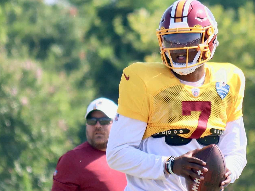 Dwayne Haskins throws two interceptions in Redskins debut but mixes in some  impressive play - The Washington Post