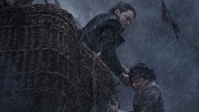 Eddie Redmayne and Felicity Jones star in The Aeronauts. (Amazon Studios)