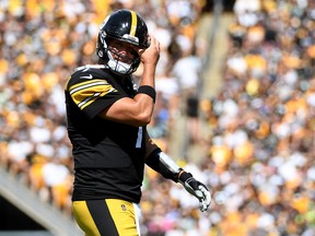 Ben Roethlisberger of the Pittsburgh Steelers walks onto the field in the first quarter during the game against the Seattle Seahawks at Heinz Field on Sept, 15, 2019 in Pittsburgh, Pa. (Justin Berl/Getty Images)