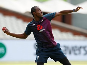 England's Jofra Archer practices at Old Trafford on Sept. 3, 2019. (JASON CAIRNDUFF/Reuters)