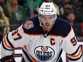 Connor McDavid of the Edmonton Oilers waits for a faceoff against the Vegas Golden Knights at T-Mobile Arena on March 17, 2019 in Las Vegas. (Ethan Miller/Getty Images)