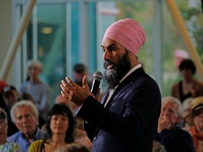 Canada's New Democratic Party Leader Jagmeet Singh speaks at a meeting with supporters held at a Nova Scotia Community College campus during an election campaign stop in Halifax, Nova Scotia, on Sept. 23, 2019. (REUTERS/Ted Pritchard)