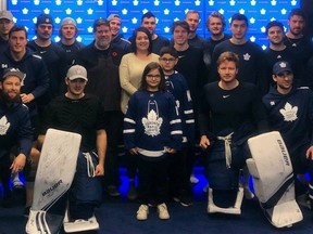 Kade Foster and his family meet the Maple Leafs on Saturday, Nov. 9, 2019. (Maple Leafs/Twitter)
