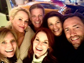 (L-R) Courtney Thorne-Smith, Doug Savant, Laura Leighton, Daphne Zuniga, and Andrew Shue. (Instagram.com/daphnezuniga)