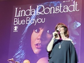 Ann Hampton Callaway performs during her Linda Ronstadt Songbook concert at Fox Theatre Tucson. (RUTH DEMIRDJIAN DUENCH)