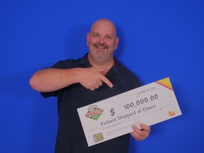 Winning $100,000 helped Richard Sheppard be a very generous Santa to his family