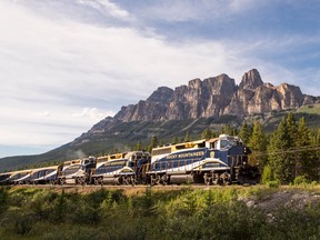 Luxury train excursions available in Canada