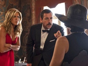 Jennifer Aniston and Adam Sandler in a scene from Murder Mystery. (Netflix)