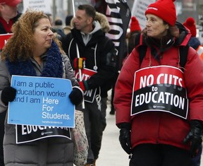Public high school teachers hold a one-day strike on Dec. 4, 2019. (Veronica Henri, Toronto Sun)