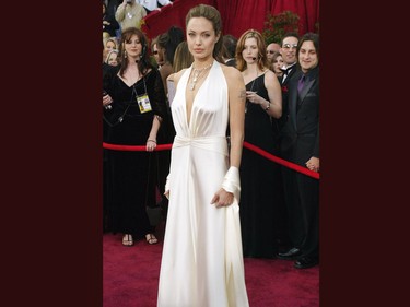 Actress Angelina Jolie attends the 76th Annual Academy Awards at the Kodak Theater on February 29, 2004 in Hollywood, California.