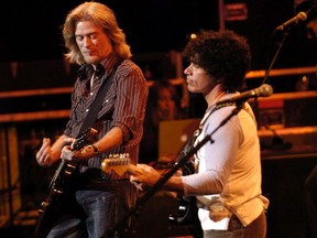 Tuesday August 22, 2006 Page C1 SKYBOX

EDMONTON, AB. AUGUST 21, 2006 - photos of singer Daryl Hall and guitarist John Oates.. SHAUGHN BUTTS/EDMONTON JOURNAL