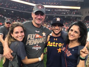 Current Blue Jays bench coach Dave Hudgens with family after the Houston Astros' 2017 Worl Series win. (dmhudgens/Twitter)