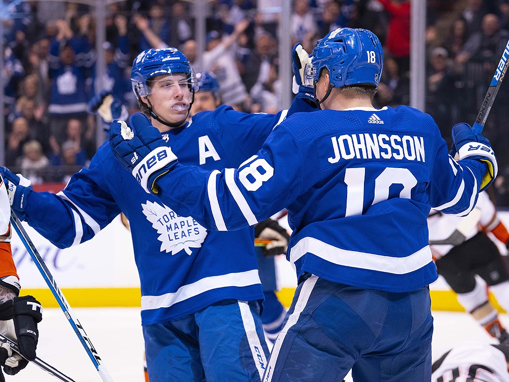 Maple Leafs star Auston Matthews rewrites NHL history books by shattering  pair of records