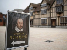 STRATFORD-UPON-AVON, ENGLAND : An empty Henley Street, photographed late morning, shows William Shakespeare's Birthplace Museum which has been closed due to Coronavirus,   on March 18, 2020 in Stratford-upon-Avon, England. (Getty Images)