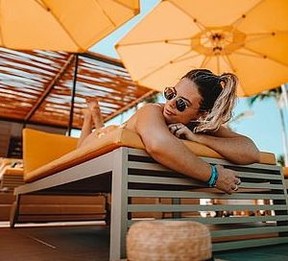 Mel Vandersluis: People are panicking! INSTAGRAM
