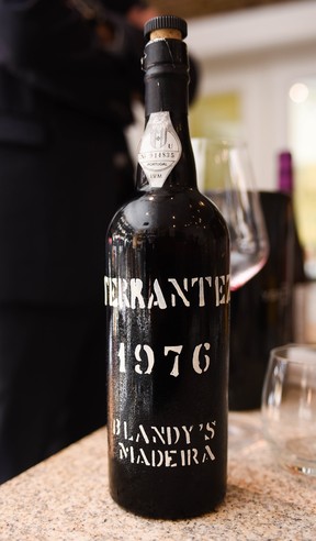 Uma garrafa do Vintage Madeira Terrantez 1976 no The Yeatman Hotel no Porto, Portoga. Brian Pacificum / Postmedia