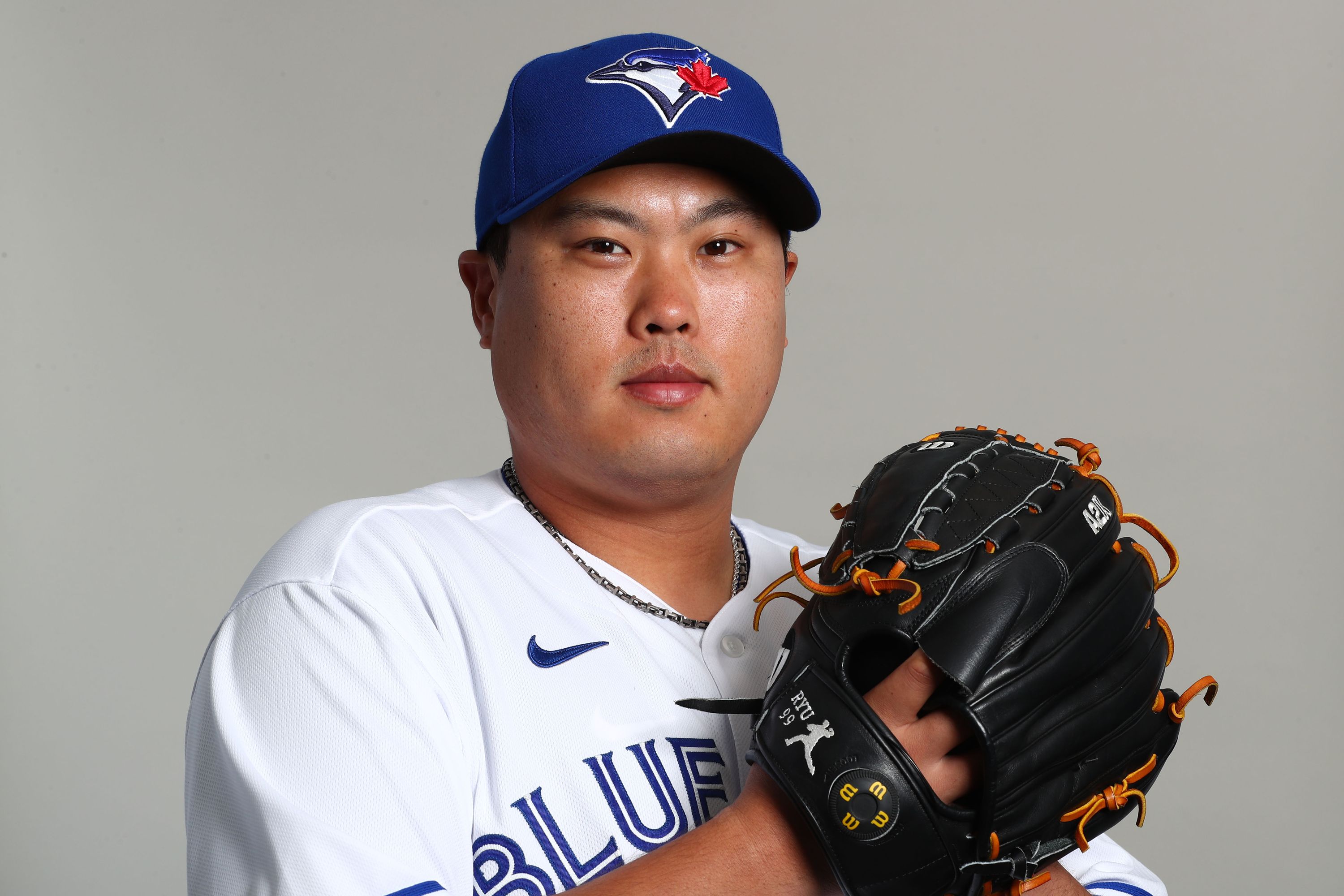 MLB - Headed to The 6. Hyun-Jin Ryu reportedly agrees to