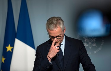 (L-R) French Finance Minister Bruno Le Maire gestures as he speaks to the press following the weekly cabinet meeting at the Elysee Palace in Paris, France,  on April 8, 2020. (Photo by Ian LANGSDON / POOL / AFP) (Photo by IAN LANGSDON/POOL/AFP via Getty Images)