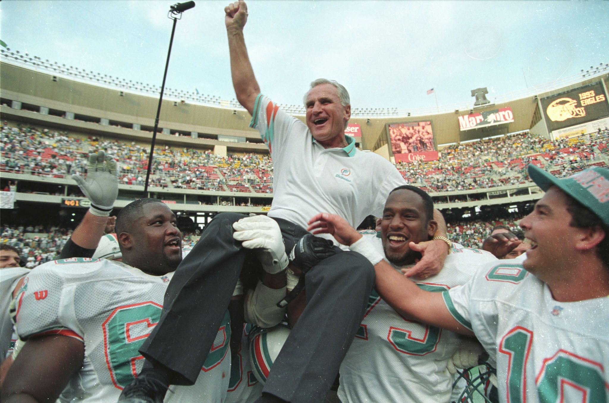 A Football Life': Miami Dolphins legends recount Pro Football Hall of Fame  Don Shula's unrivaled work ethic as head coach