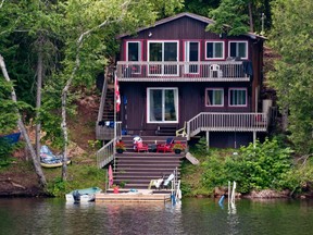 Ontarians wanting to head to the cottage this summer are facing a dilemma during the COVID-19 pandemic: stay at home to limit your travel, or enjoy your time away from large urban areas.