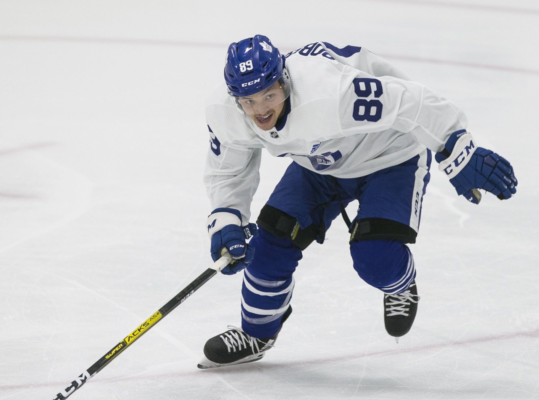 Robertson Keeps Sticking Around With Maple Leafs | Toronto Sun