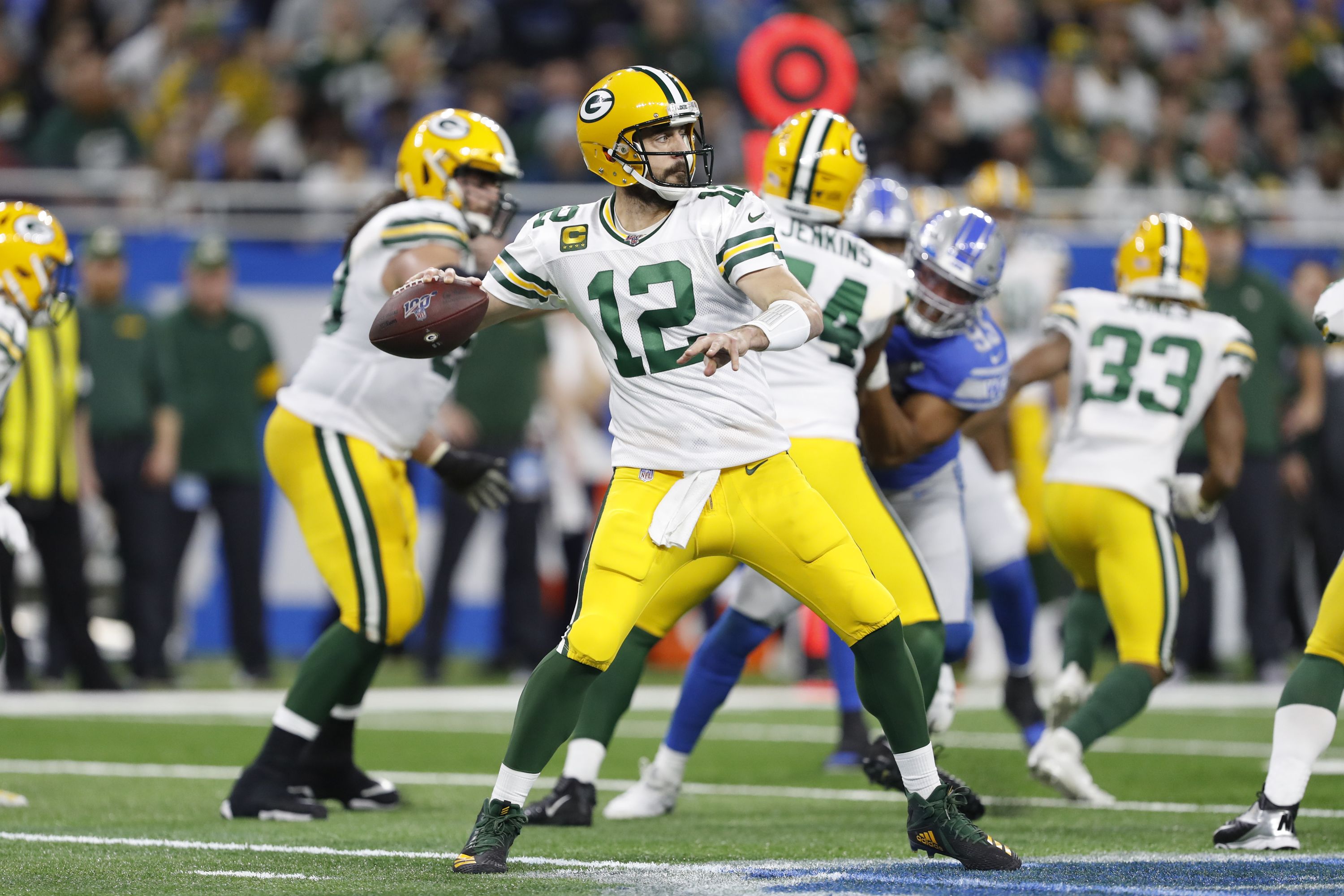 Aaron Rodgers opens up about Danica Patrick, Brett Favre in new interview