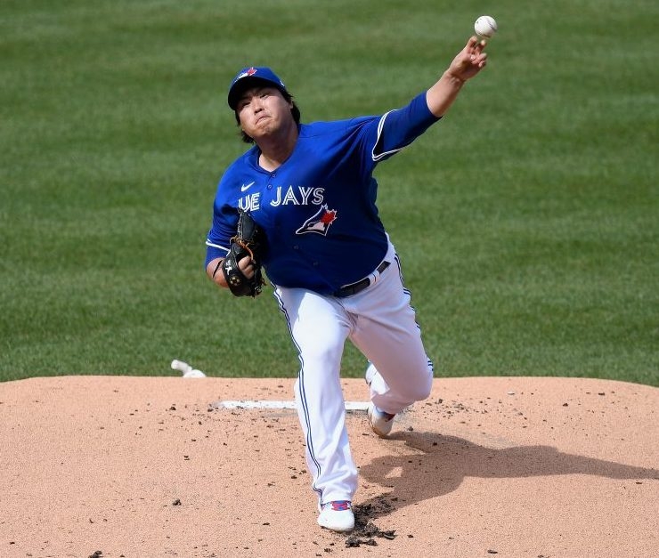 New Blue Jays ace Ryu struggles in loss to World Series champs ...