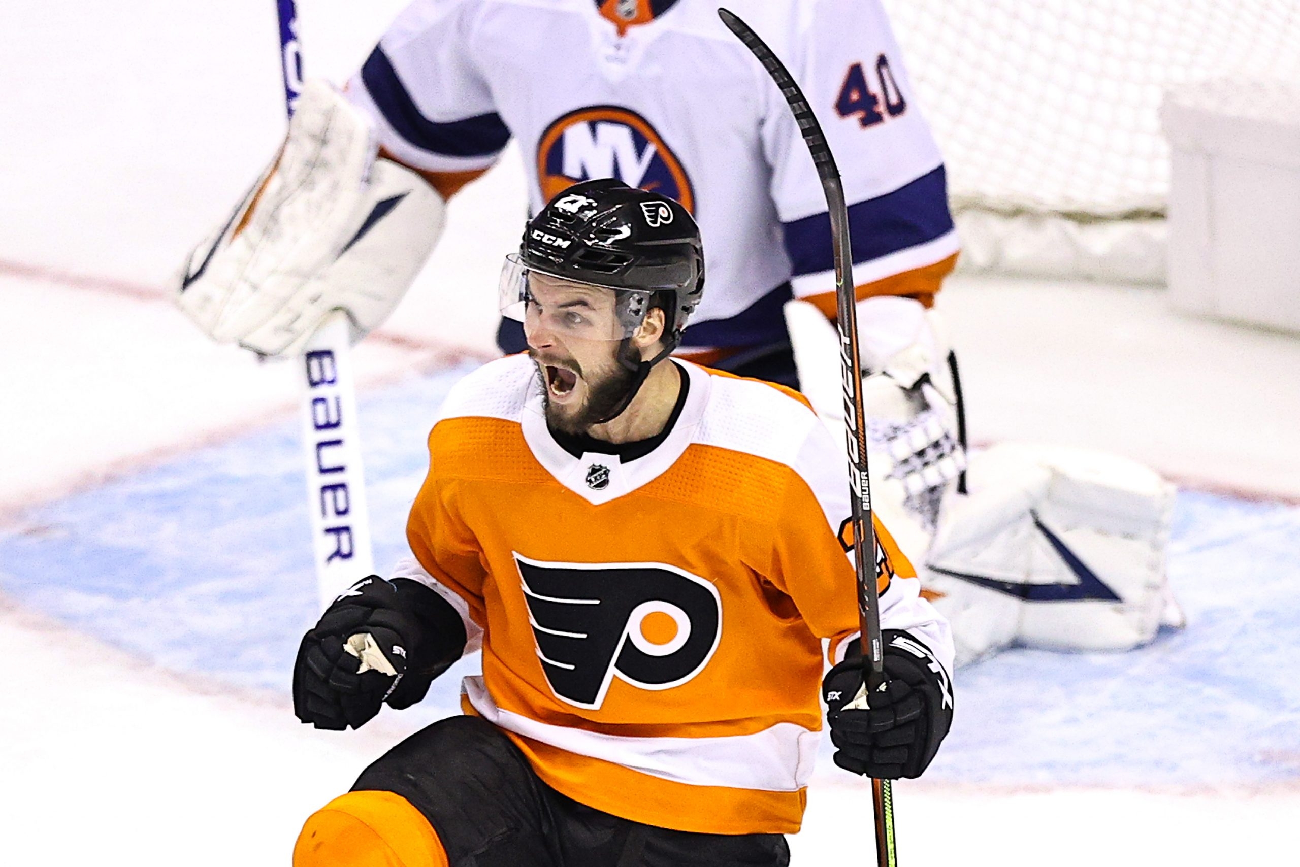 Giroux, JVR answer coach's call with first goals as Flyers stay alive