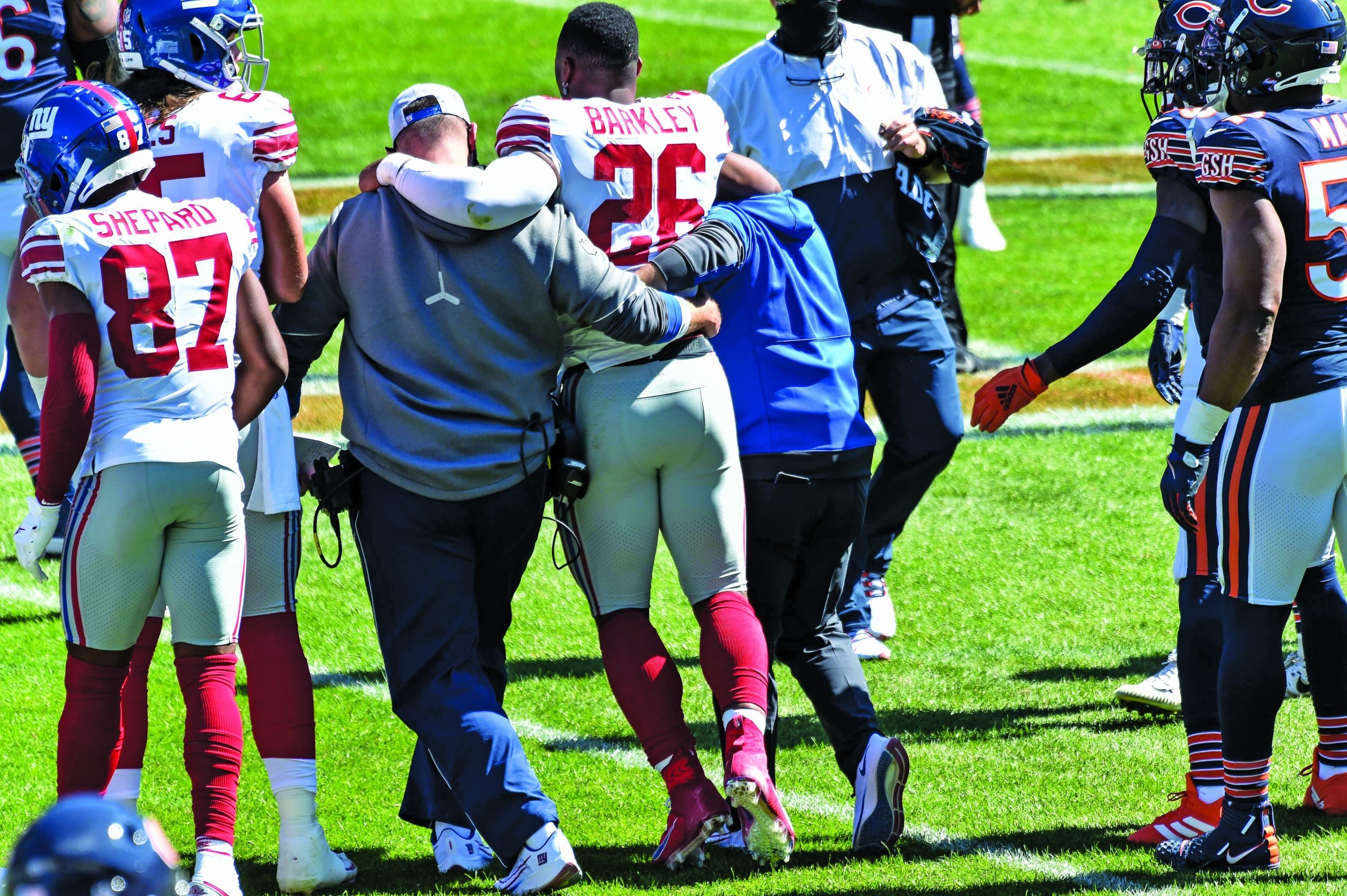 MetLife Stadium Turf Draws Ire after Two More Knee Injuries following Zach  Banner's in Week 1 - Steelers Now