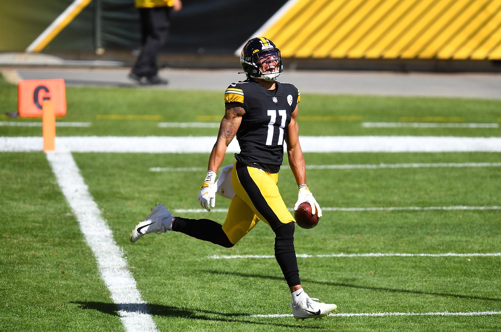 Claypool making an impact as a rookie with the Pittsburgh Steelers