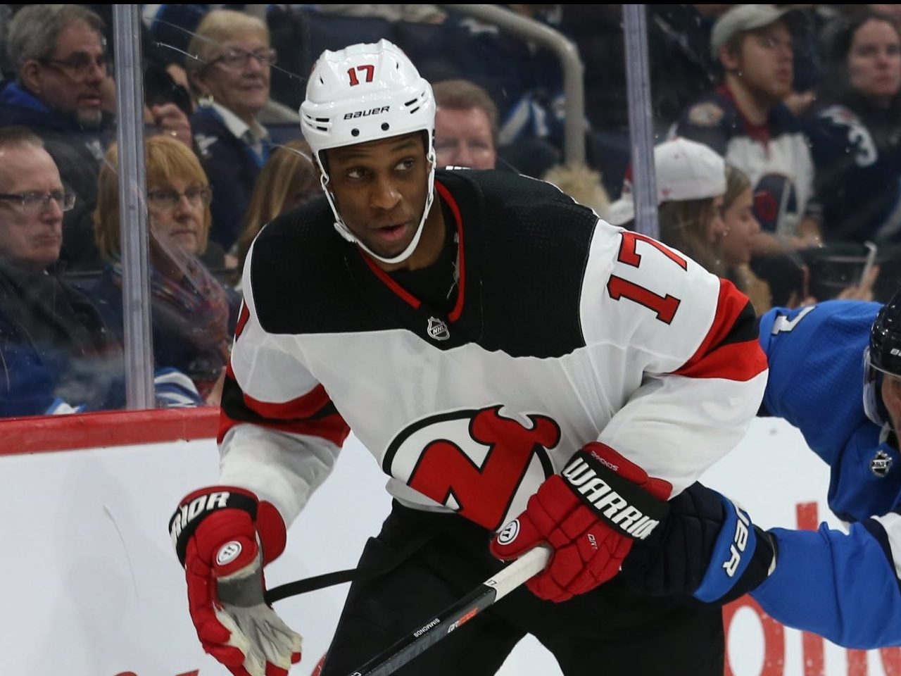 Why Wayne Simmonds chose to return to Maple Leafs over free agency