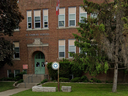 A music teacher who taught at St. Charles Catholic School in the Dufferin St. and Lawrence Ave. area, was charged by the Ministry of Labour for not wearing a mask while on the job.
The school was shut down Oct. 5 for a week after one of its staff members tested positive for COVID-19. The staff member worked at four other schools within the board.