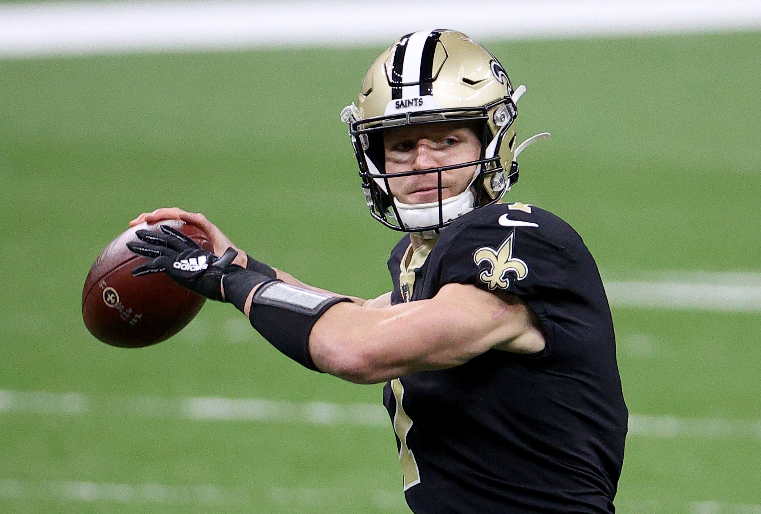 REPORT: Taysom Hill listed as 'limited' in practice after returning from  concussion