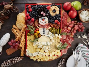 XMAS_CHEESEBOARD_FROSTY_3133_HR