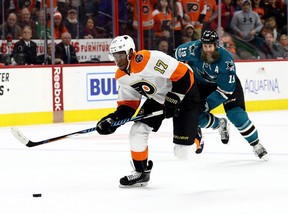 Forwards Wayne Simmonds (front) and Joe Thornton were brought in by the Maple Leafs in the off-season and will supply veteran leadership. GETTY IMAGES FILE